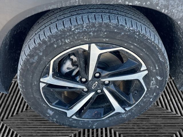 Used 2023 Chevrolet TrailBlazer RS w/ Convenience Package image 9