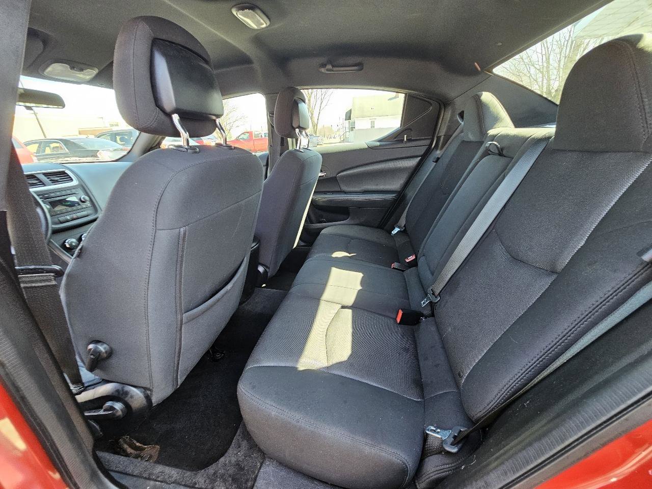 Used 2013 Dodge Avenger SE image 20