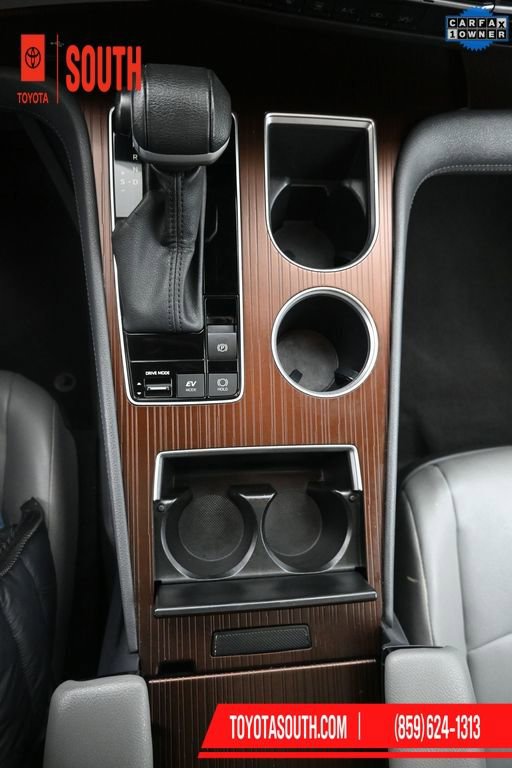 Used 2023 Toyota Sienna XLE image 21