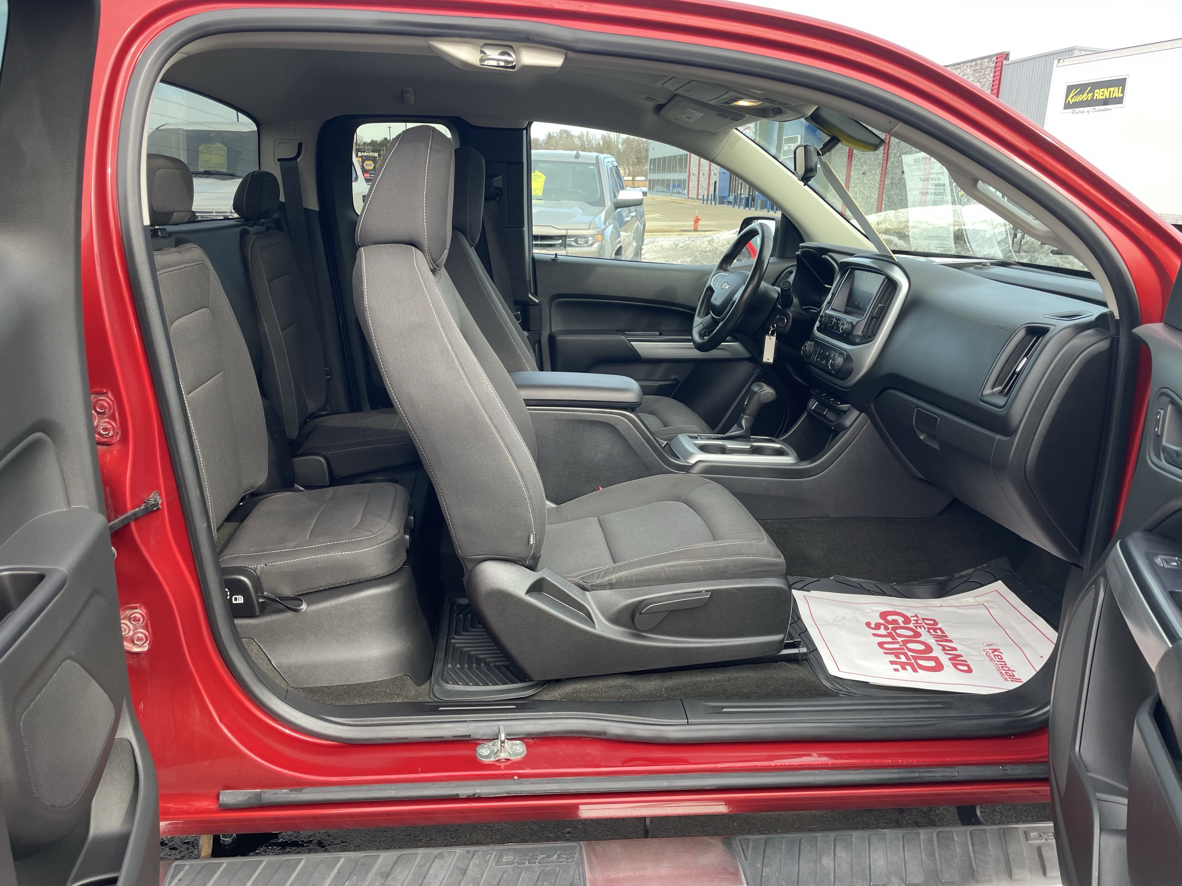 Used 2015 Chevrolet Colorado LT w/ LT Convenience Package image 28