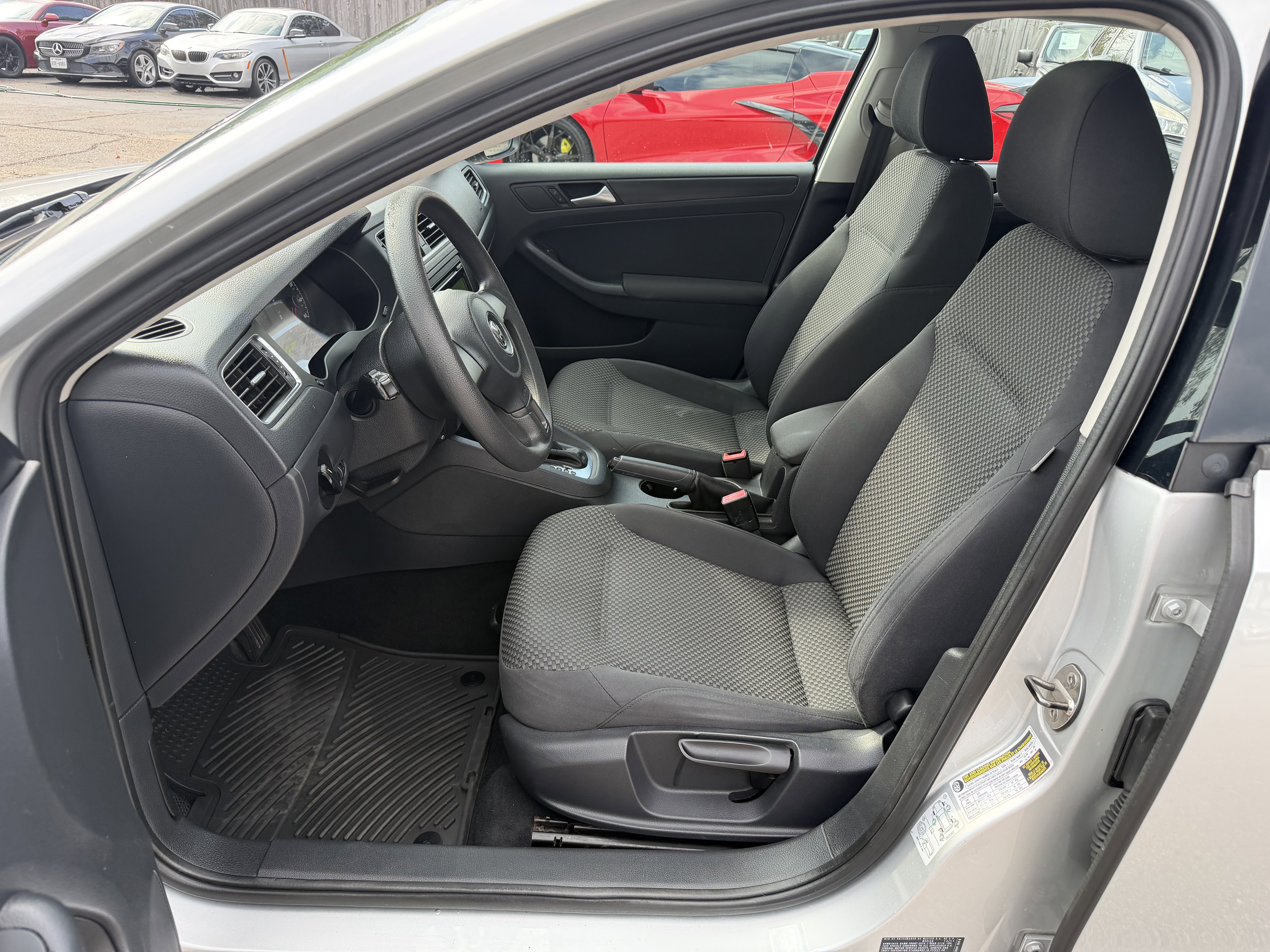 Used 2012 Volkswagen Jetta S FWD image 14