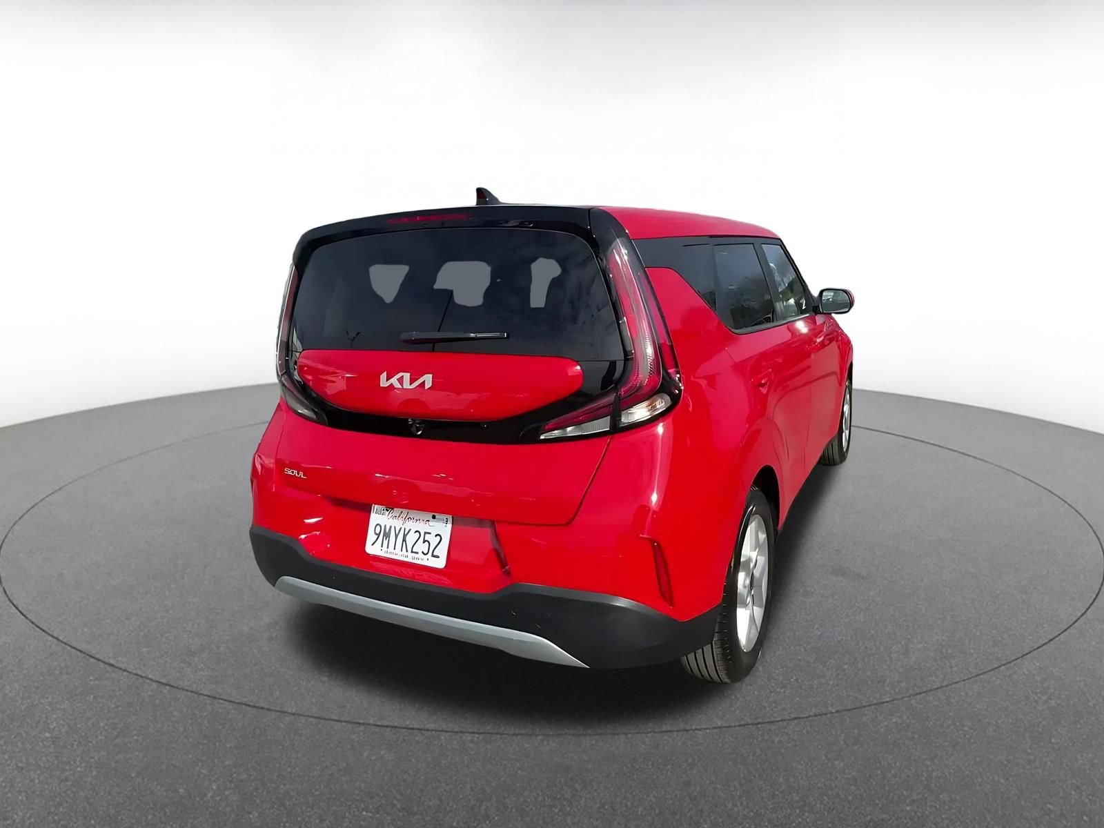 Used 2025 Kia Soul LX w/ LX Technology Package image 14