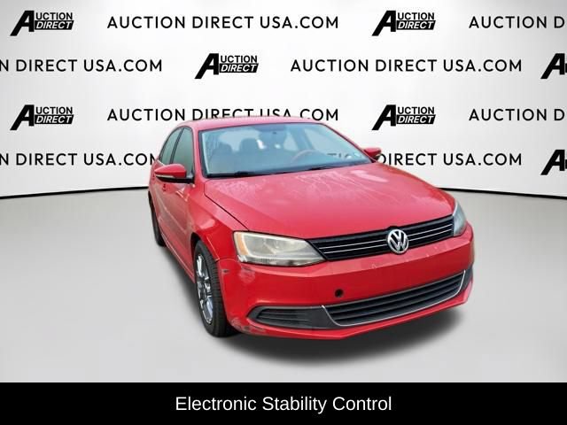 Used 2013 Volkswagen Jetta SE FWD image 3