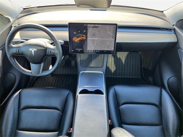 Used 2021 Tesla Model Y Long Range image 11