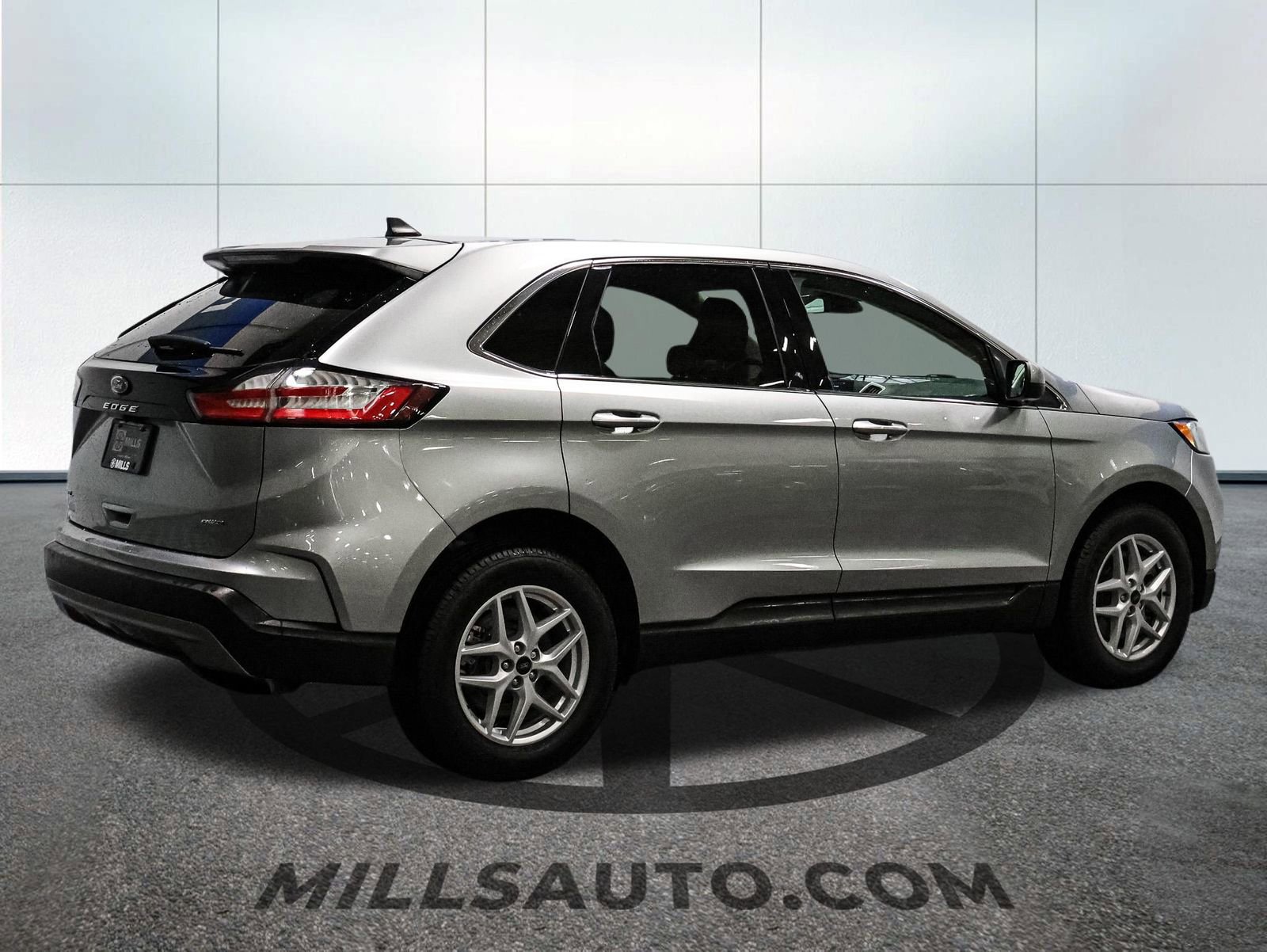 Certified 2024 Ford Edge SEL w/ Convenience Package AWD/4WD image 8