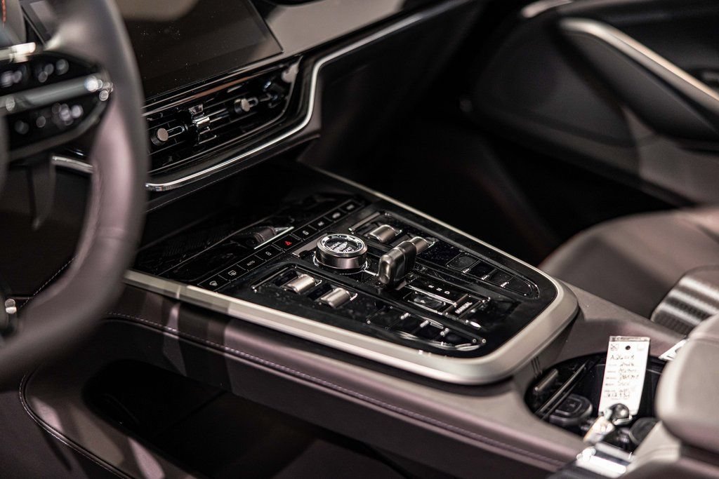 New 2026 Aston Martin DBX 707 AWD/4WD image 23