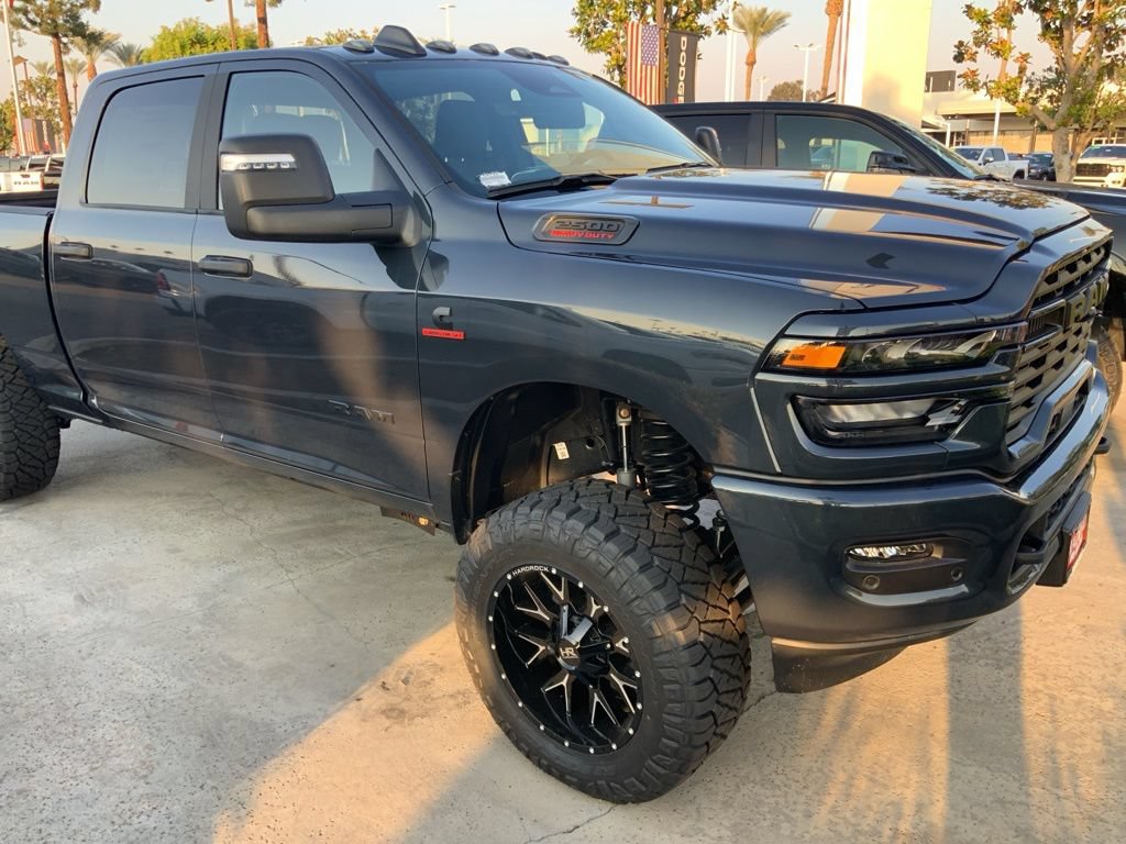 New 2025 RAM 2500 Big Horn AWD/4WD image 4