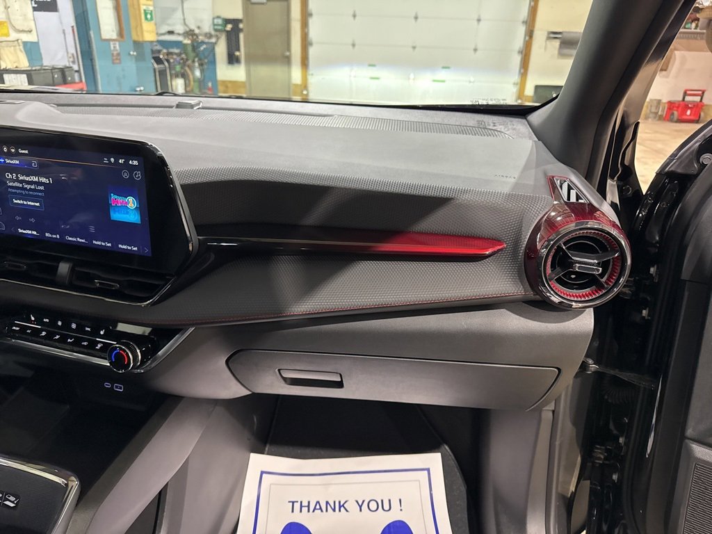 New 2025 Chevrolet Equinox RS image 33