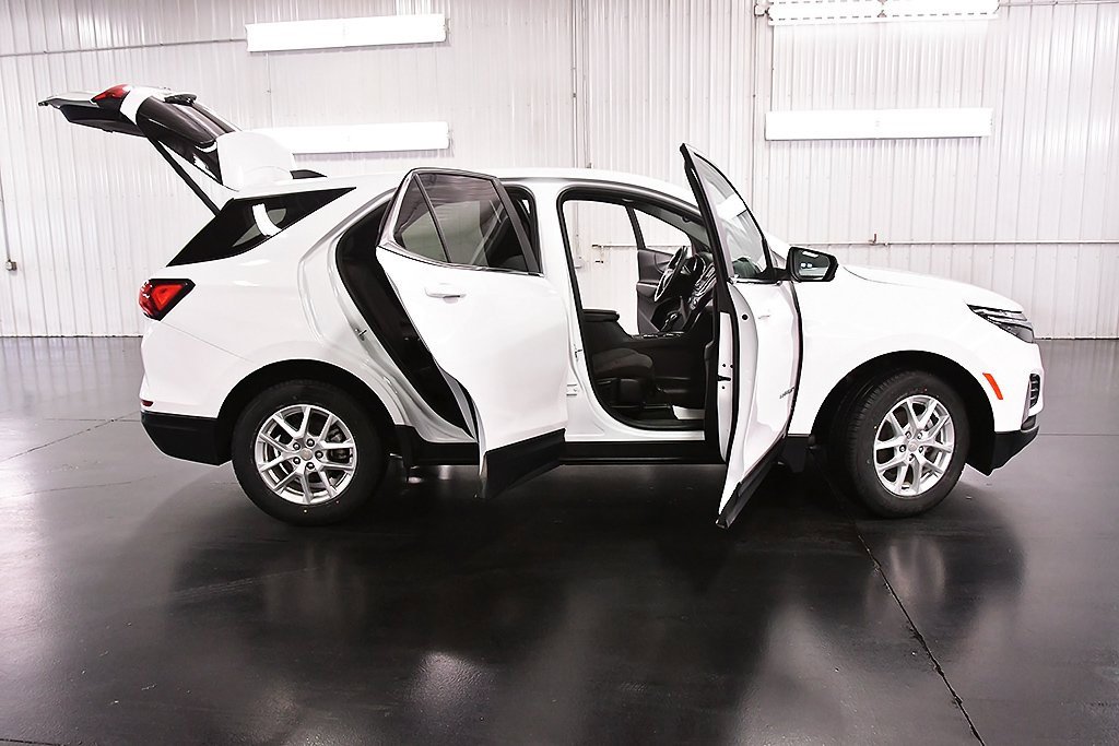 Used 2024 Chevrolet Equinox LT image 31