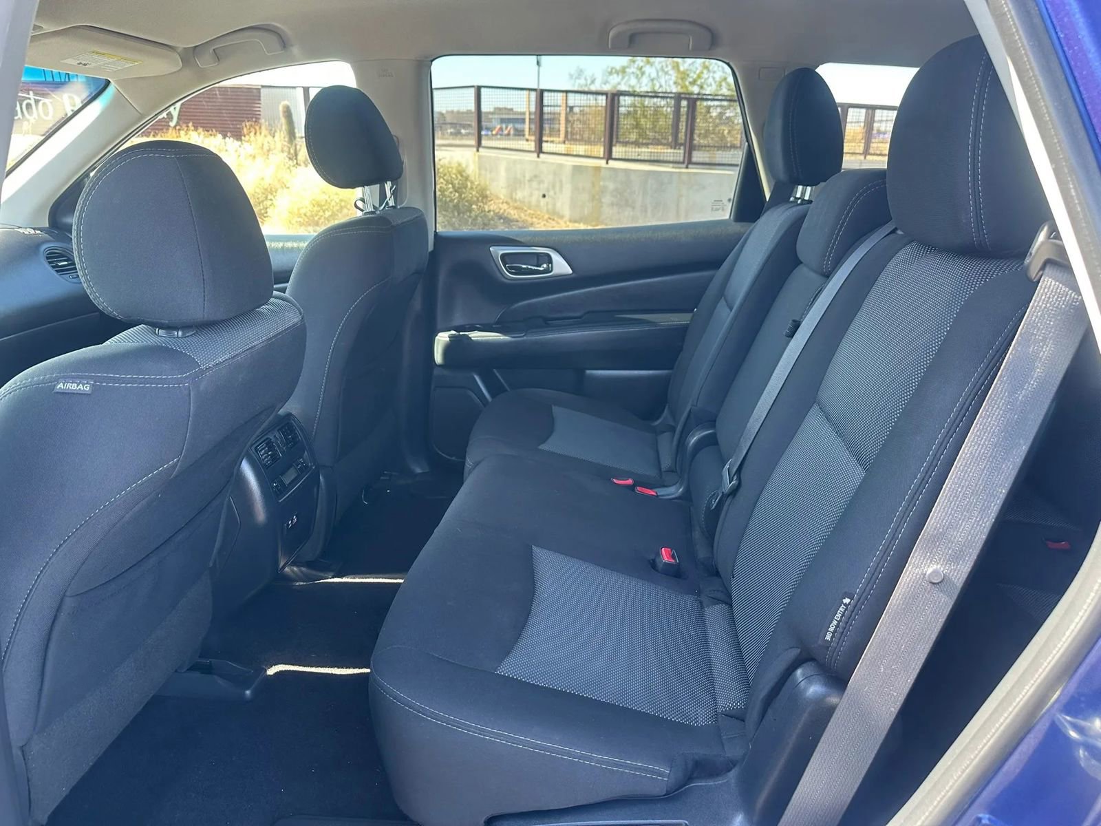 Used 2020 Nissan Pathfinder S AWD/4WD image 18