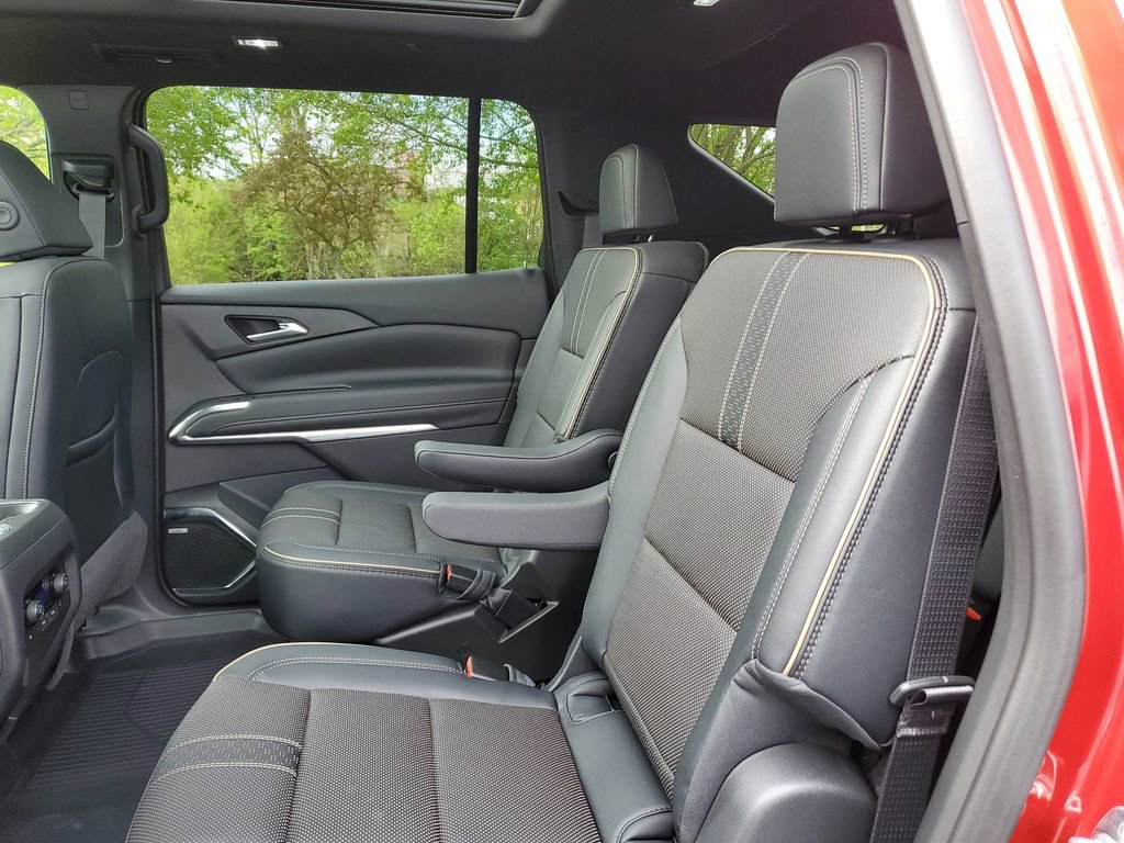New 2026 Chevrolet Traverse High Country AWD/4WD image 11