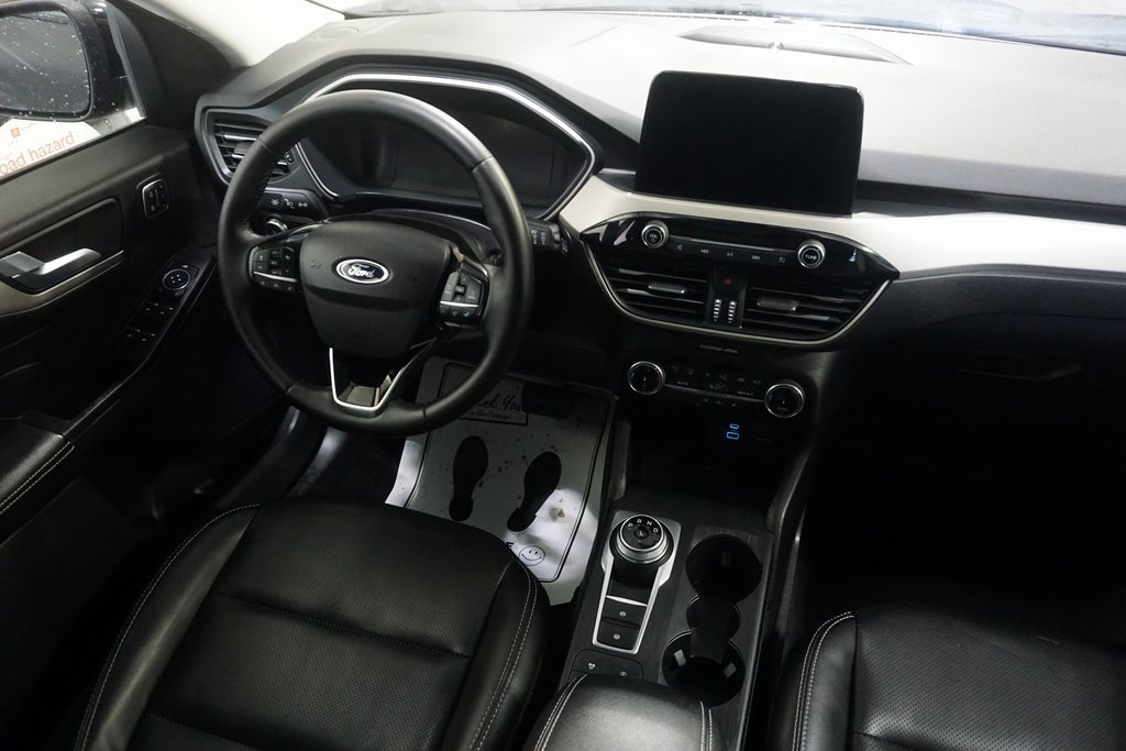 Used 2022 Ford Escape SEL w/ Technology Package image 32