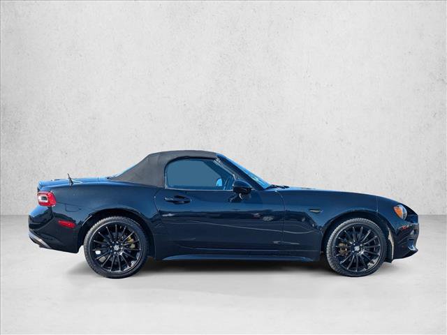 Used 2017 FIAT 124 Spider Classica RWD image 4