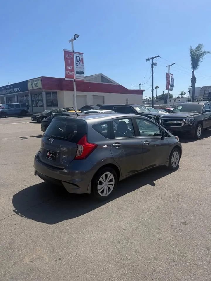 Used 2018 Nissan Versa Note S FWD image 5