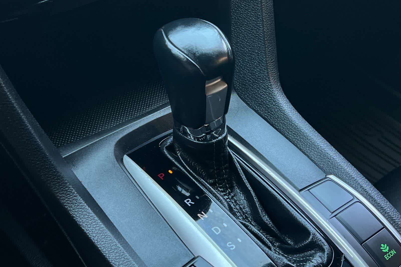 Used 2019 Honda Civic Sport image 25