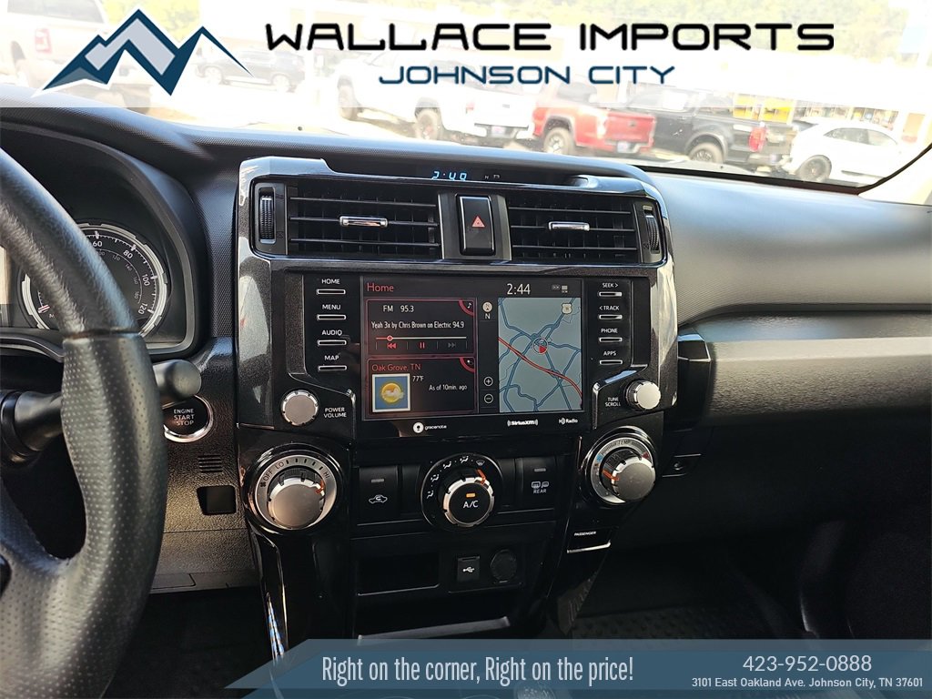 Used 2021 Toyota 4Runner Venture image 12