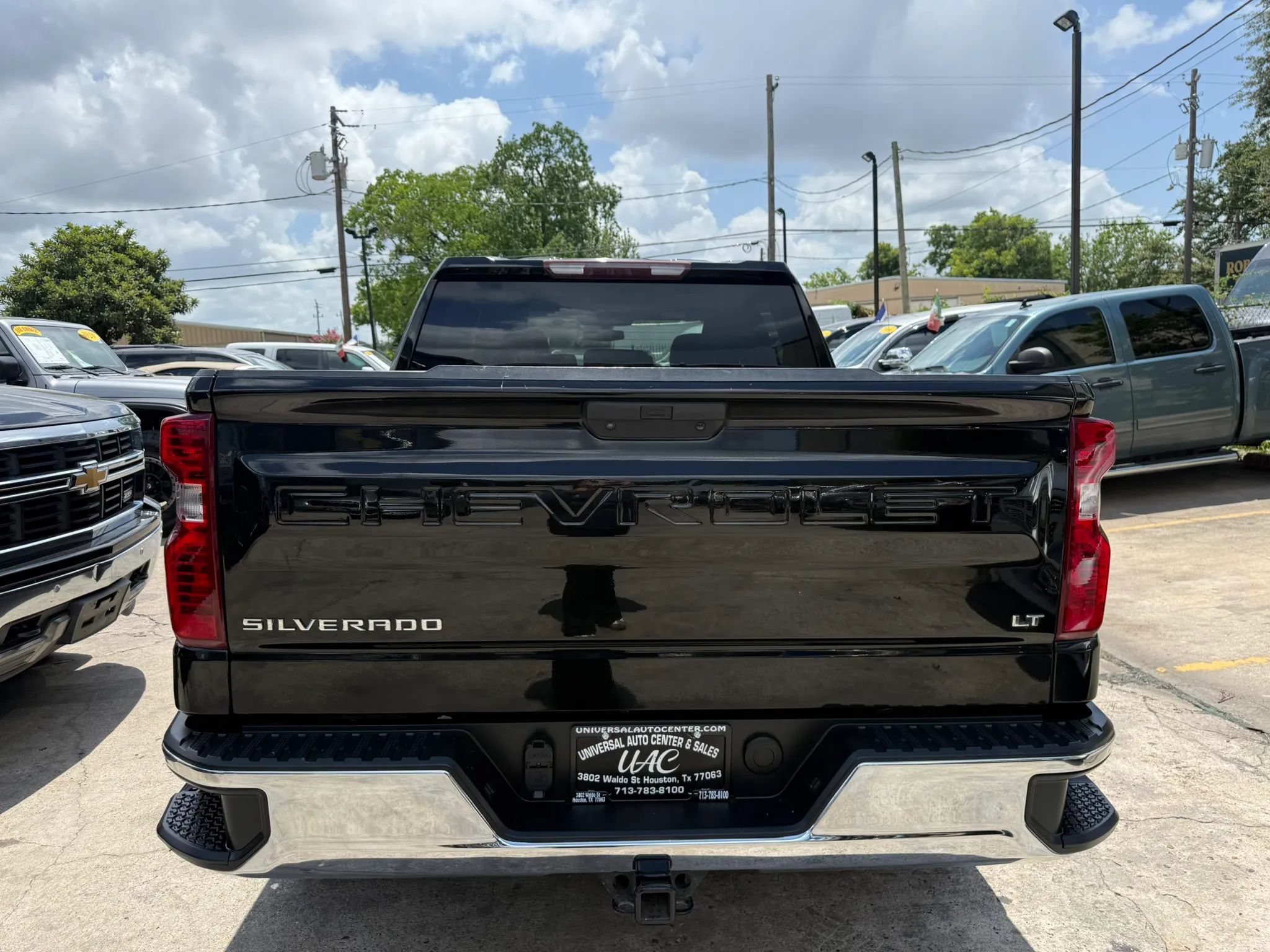 Used 2021 Chevrolet Silverado 1500 LT RWD image 4
