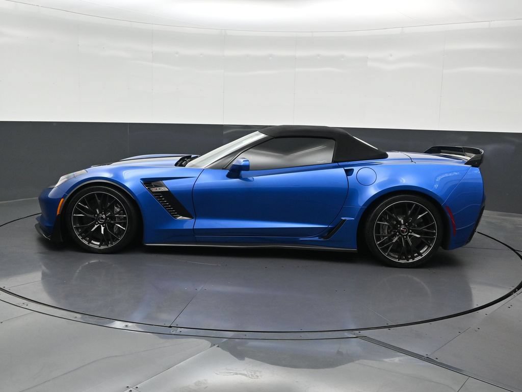 Used 2016 Chevrolet Corvette Z06 w/ 3LZ Preferred Equipment Group RWD image 2