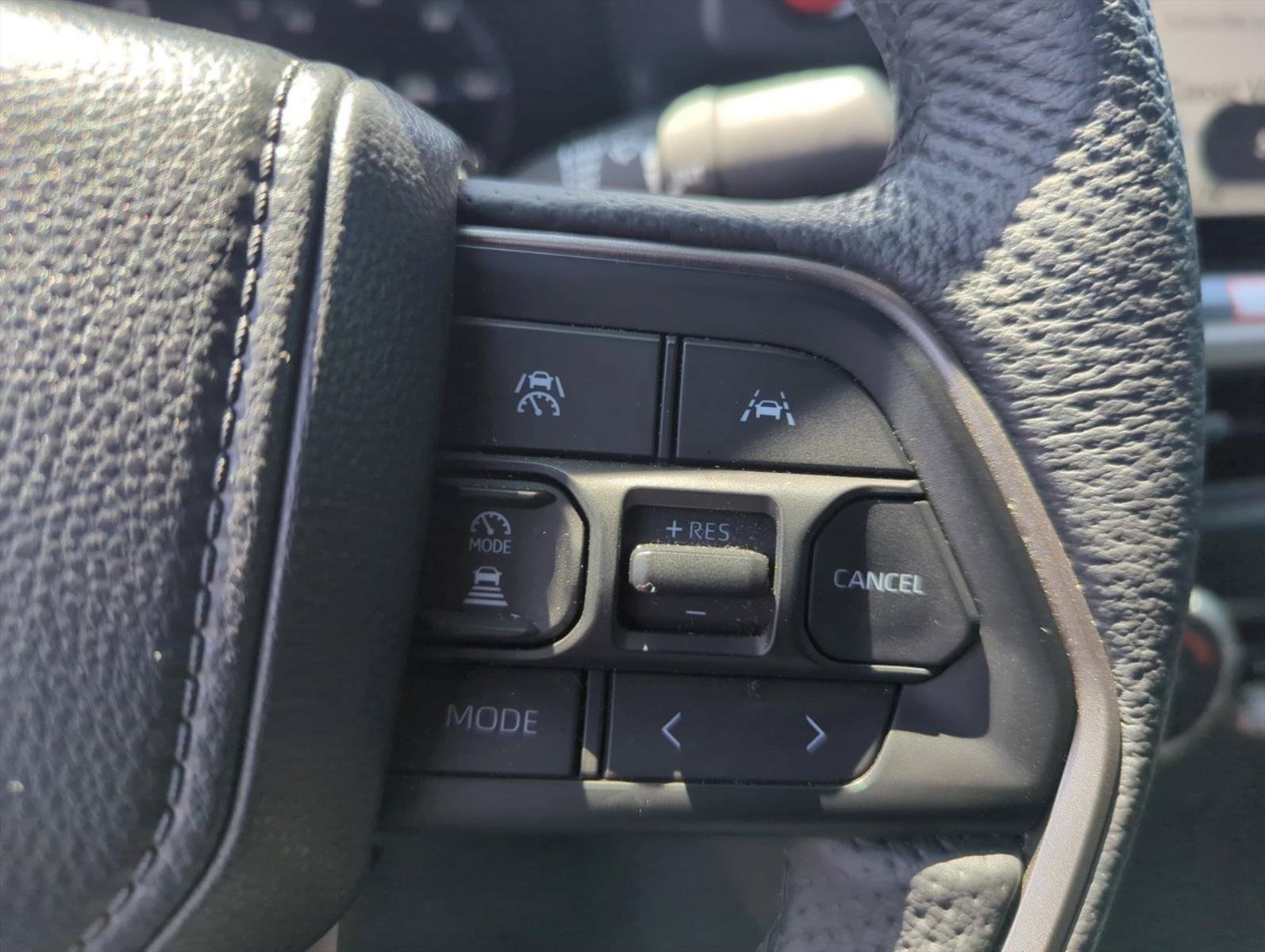 Used 2025 Toyota Tacoma TRD Off-Road AWD/4WD image 19