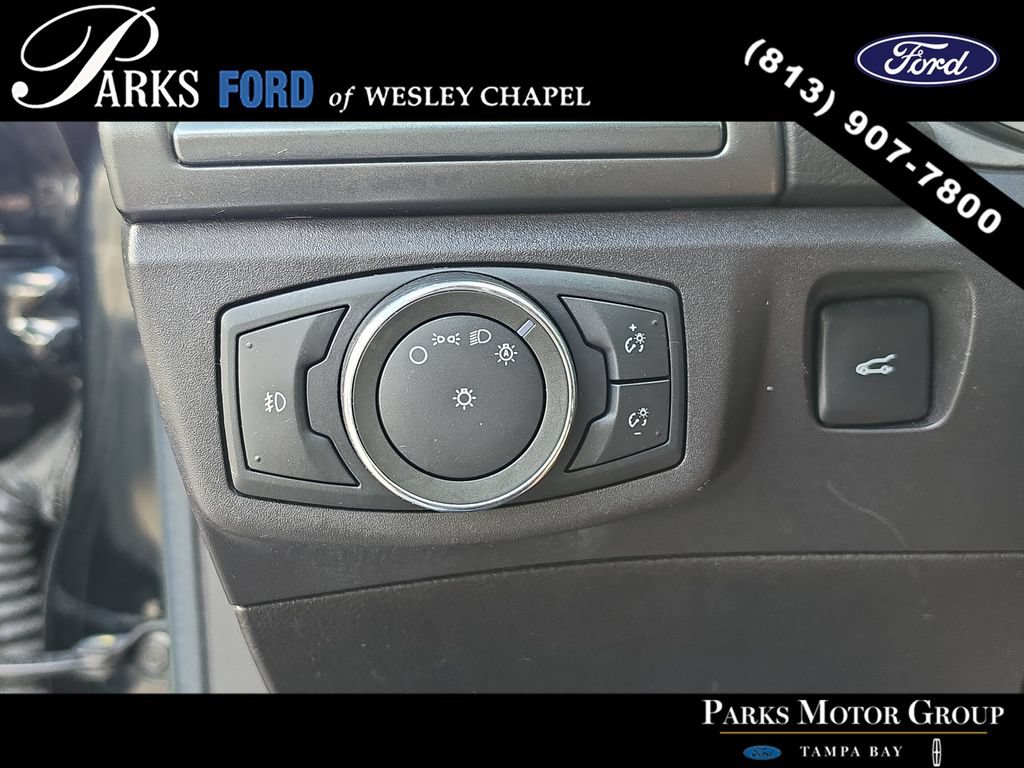 Used 2016 Ford Fusion Titanium FWD image 28