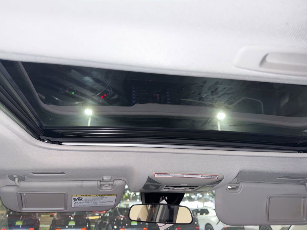 Used 2020 Toyota RAV4 XLE Premium image 20