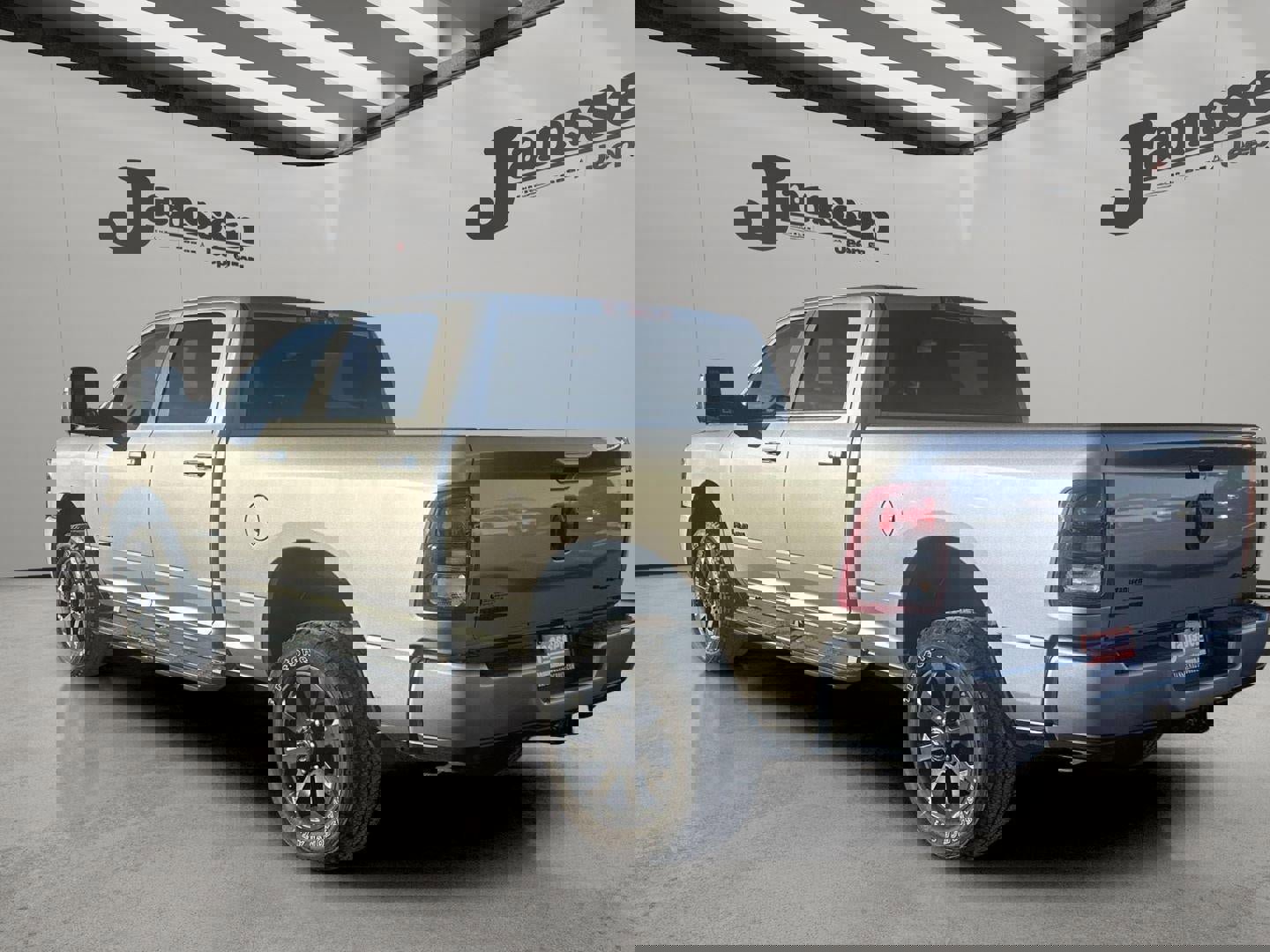 Used 2024 RAM 2500 Big Horn w/ Night Edition image 2