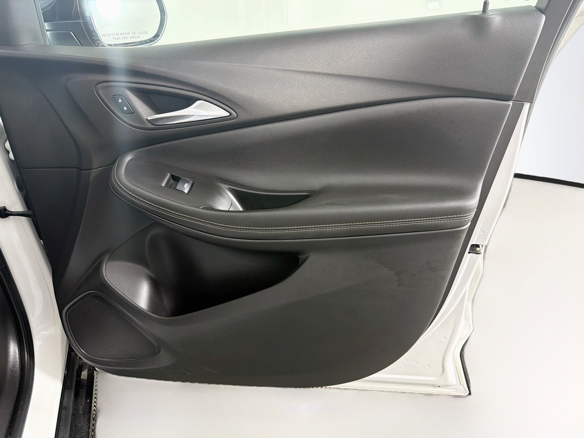 Used 2024 Buick Encore GX Sport Touring w/ Comfort Package FWD image 32