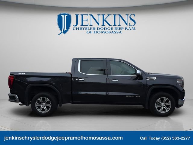 Used 2025 GMC Sierra 1500 SLT image 1