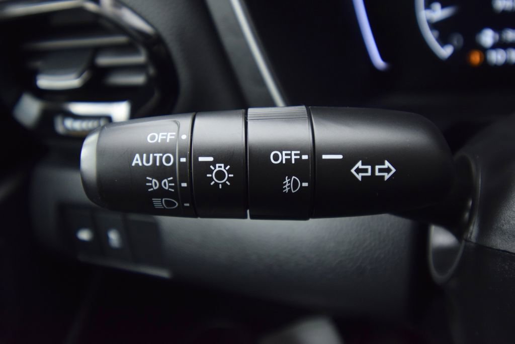 Used 2025 Honda Pilot EX-L image 40