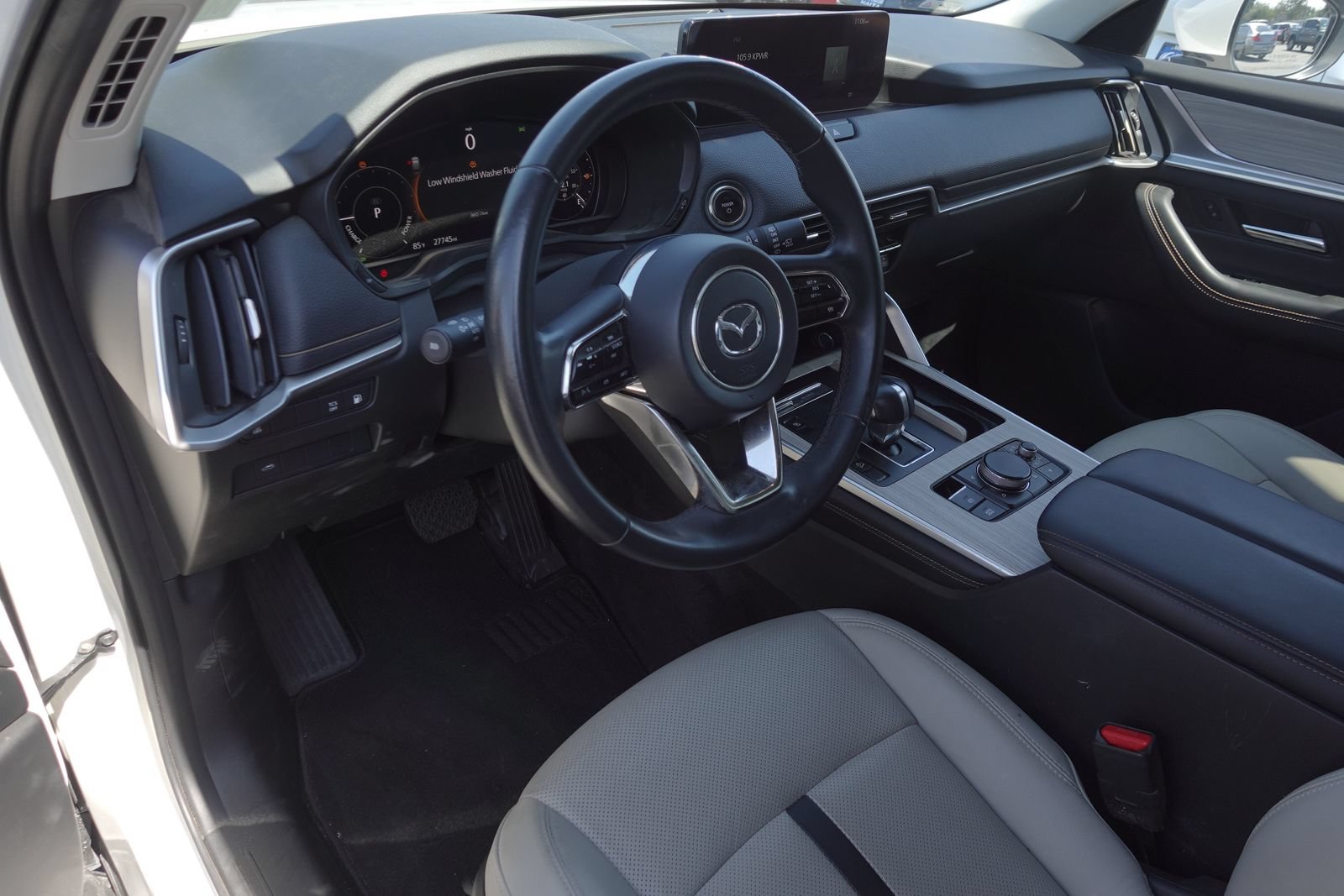 Certified 2024 MAZDA CX-90 Plug-In Hybrid w/ Preferred AWD/4WD image 11