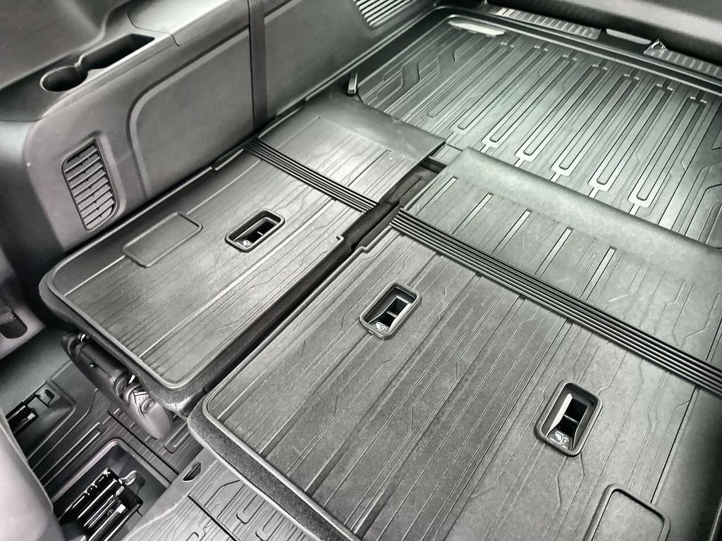 New 2026 GMC Yukon XL Denali w/ Advanced Technology Package image 18