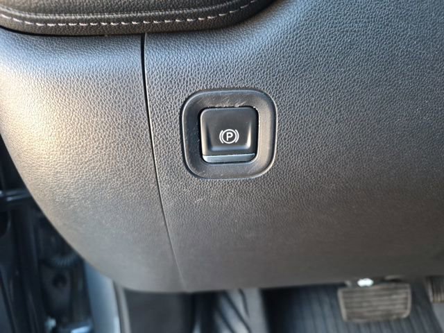 Used 2021 Chevrolet Silverado 1500 High Country w/ Technology Package image 25