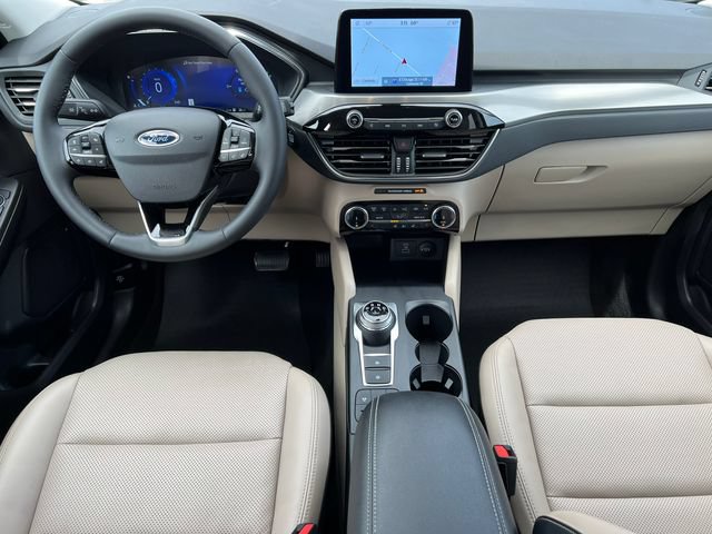 Certified 2022 Ford Escape Titanium FWD image 4