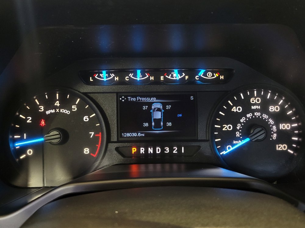Used 2015 Ford F150 XL w/ Equipment Group 101A Mid AWD/4WD image 23