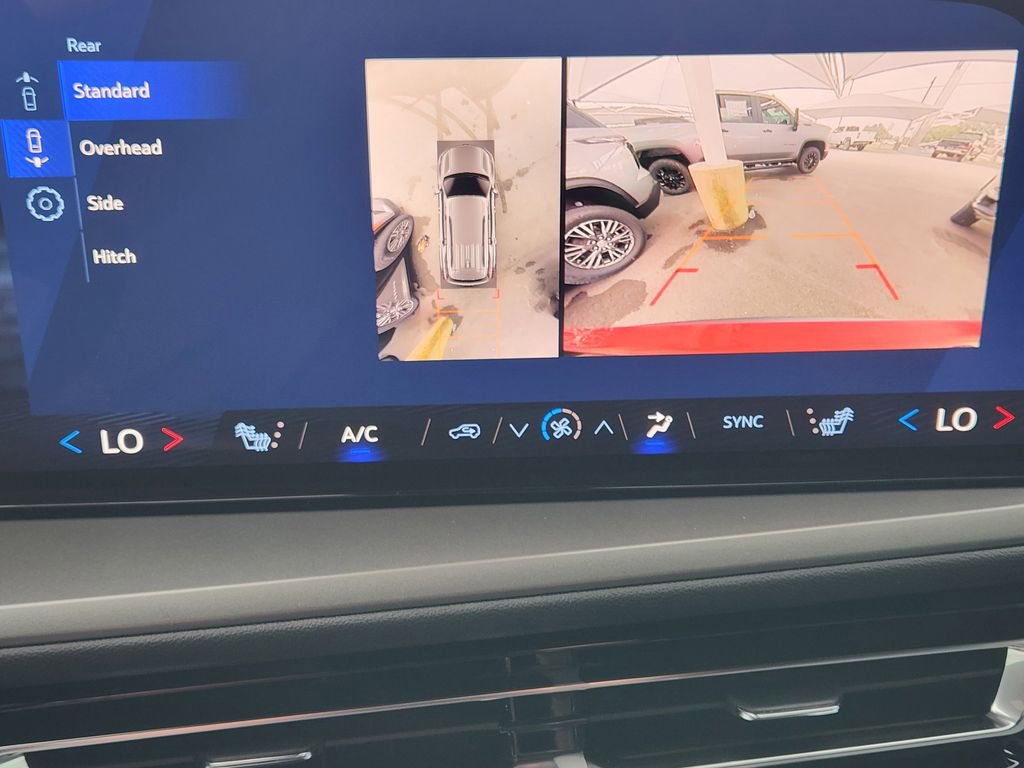 New 2026 Chevrolet Traverse LT FWD image 13