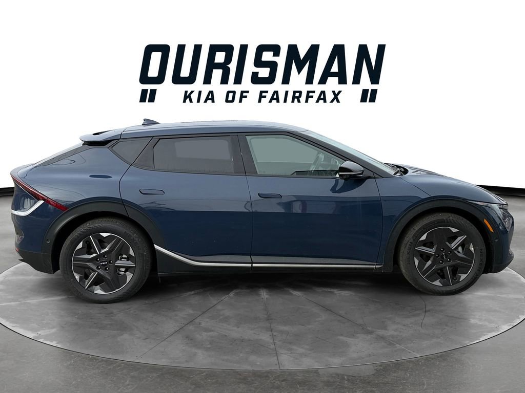 New 2025 Kia EV6 Light w/ Light LR Technology Package image 7