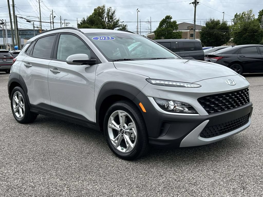 Used 2023 Hyundai Kona SEL w/ Cargo Package FWD image 1