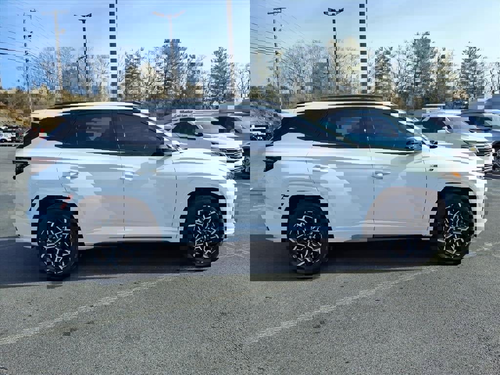 Used 2024 Hyundai Tucson N Line image 9