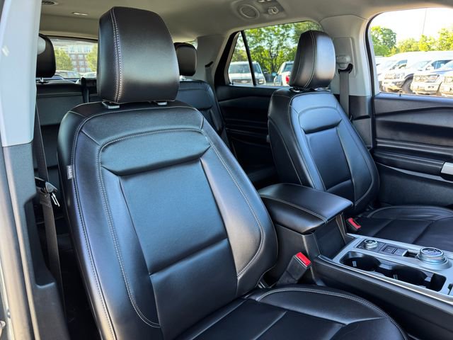 Certified 2023 Ford Explorer XLT w/ Equipment Group 202A AWD/4WD image 20