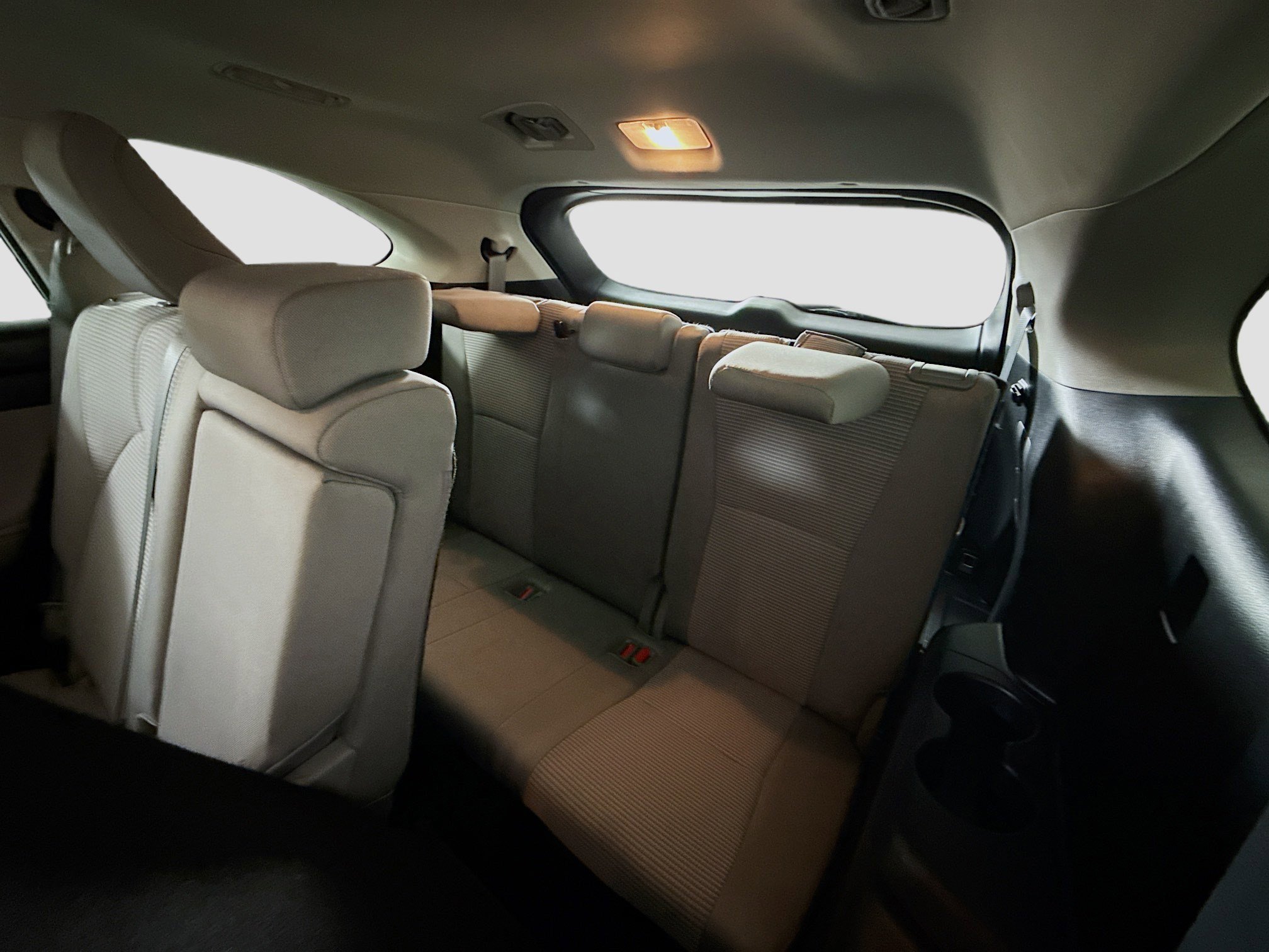 Used 2023 Toyota Highlander L image 42