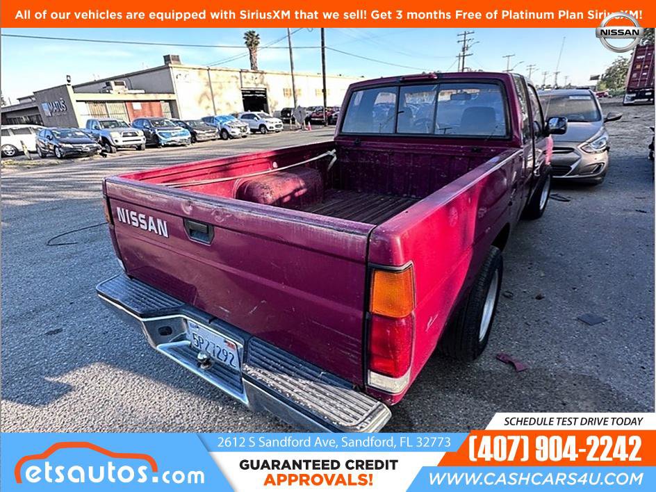 Used 1997 Nissan Pickup SE image 4