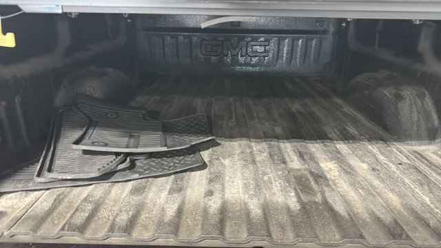 Used 2018 GMC Sierra 2500 SLE w/ Snow Plow Prep Package AWD/4WD image 31