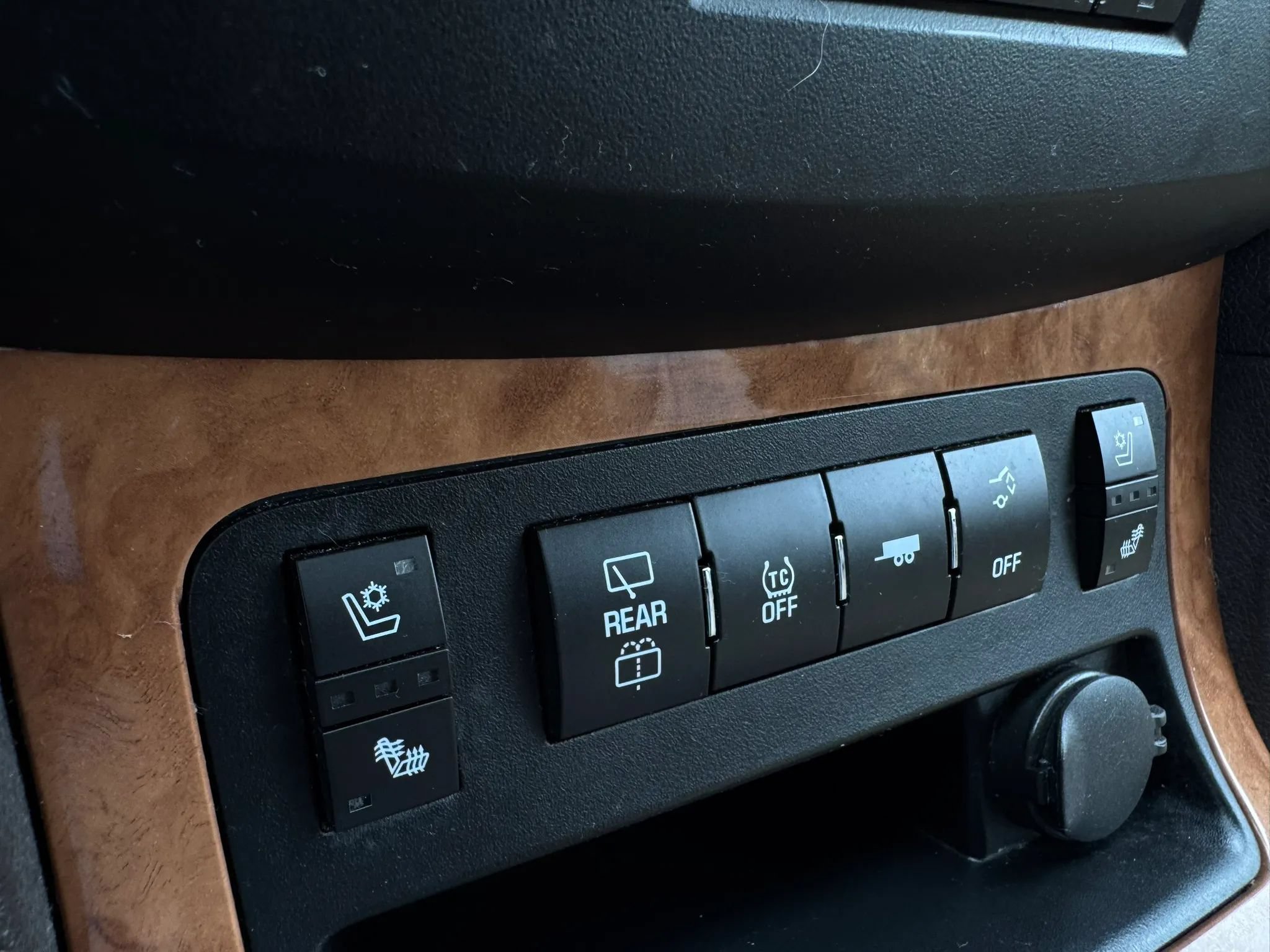 Used 2012 Buick Enclave Premium FWD image 20