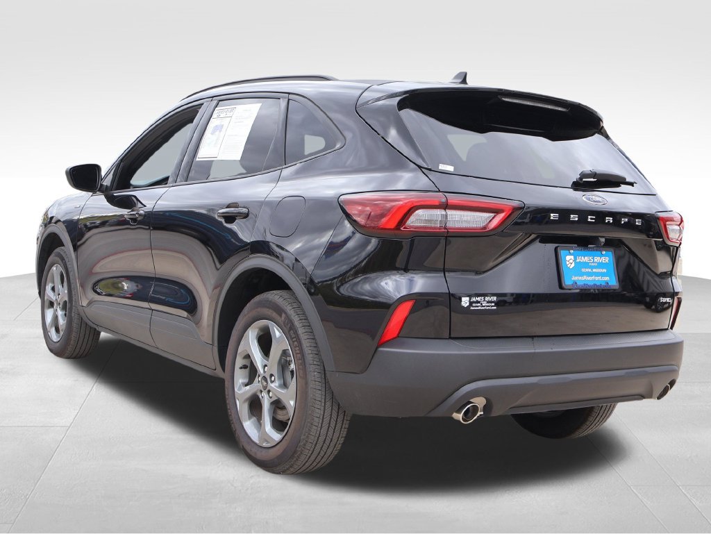 Used 2025 Ford Escape ST-Line AWD/4WD image 3