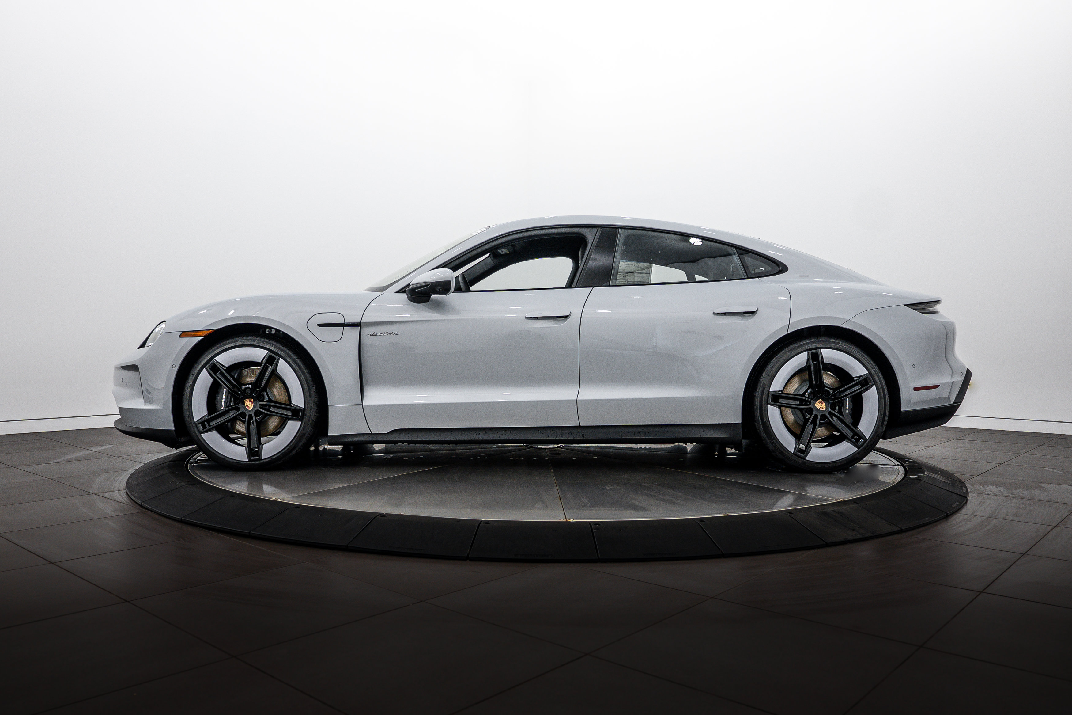 New 2026 Porsche Taycan AWD/4WD image 2
