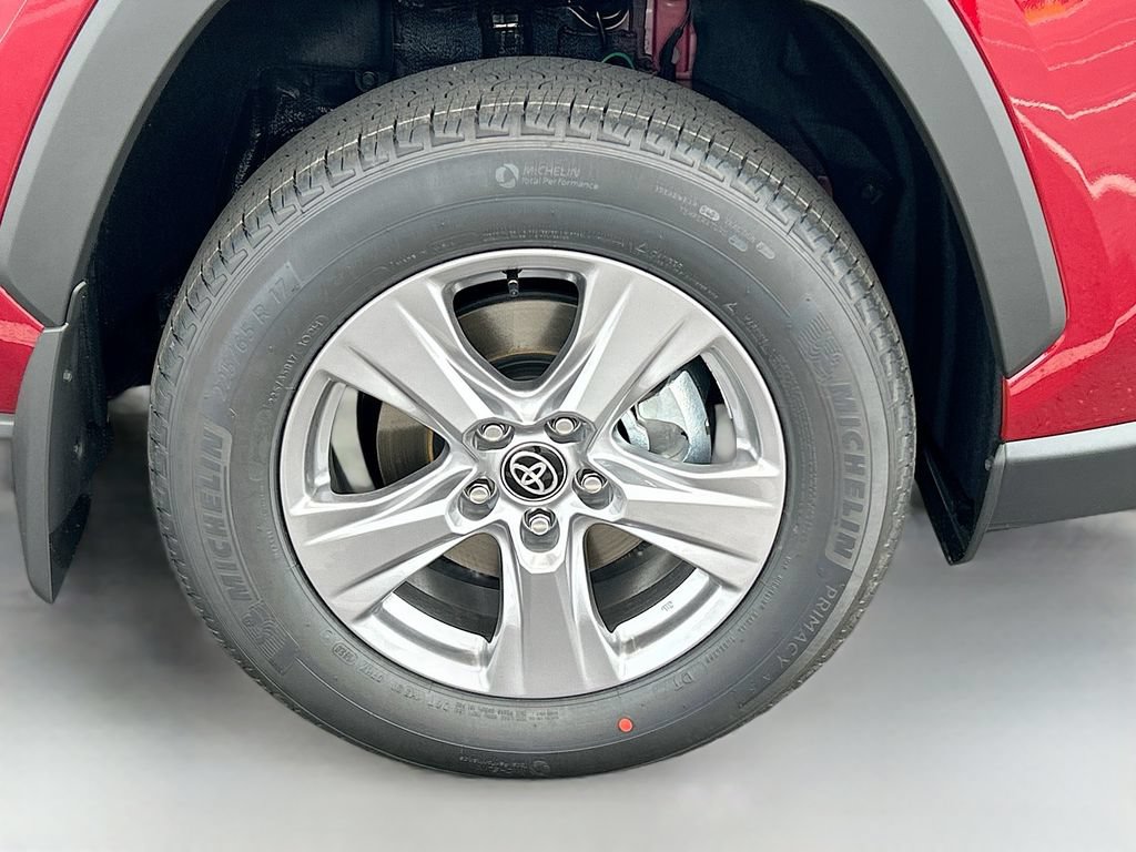 New 2025 Toyota RAV4 XLE FWD image 27