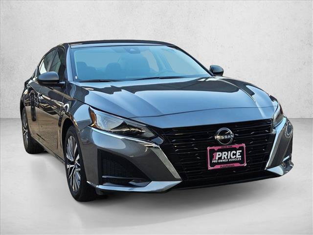 Used 2025 Nissan Altima 2.5 SV FWD video 3