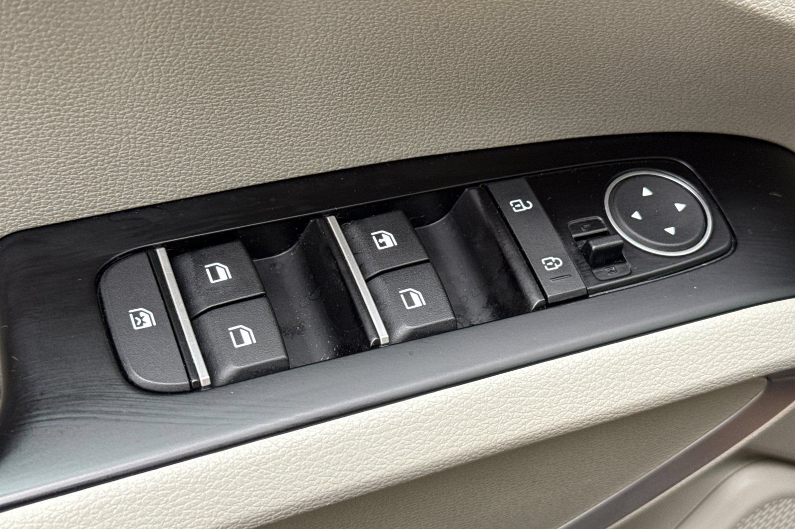 Used 2023 Kia Soul LX FWD image 14