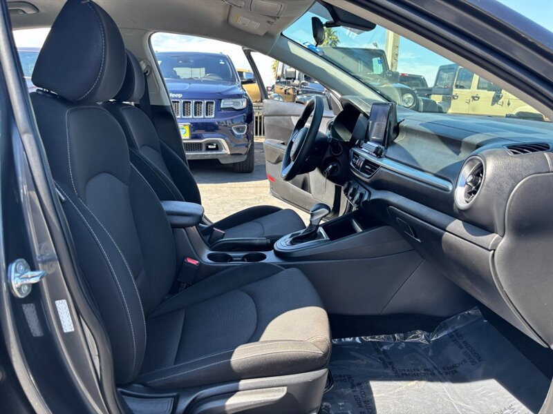 Used 2023 Kia Forte LXS FWD image 12