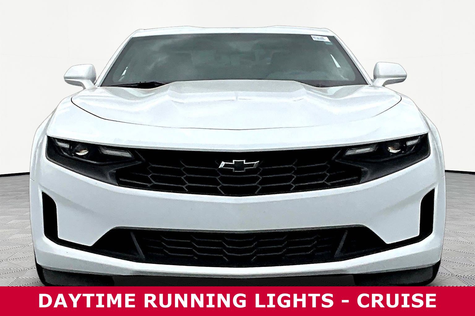 Used 2024 Chevrolet Camaro LT RWD image 2